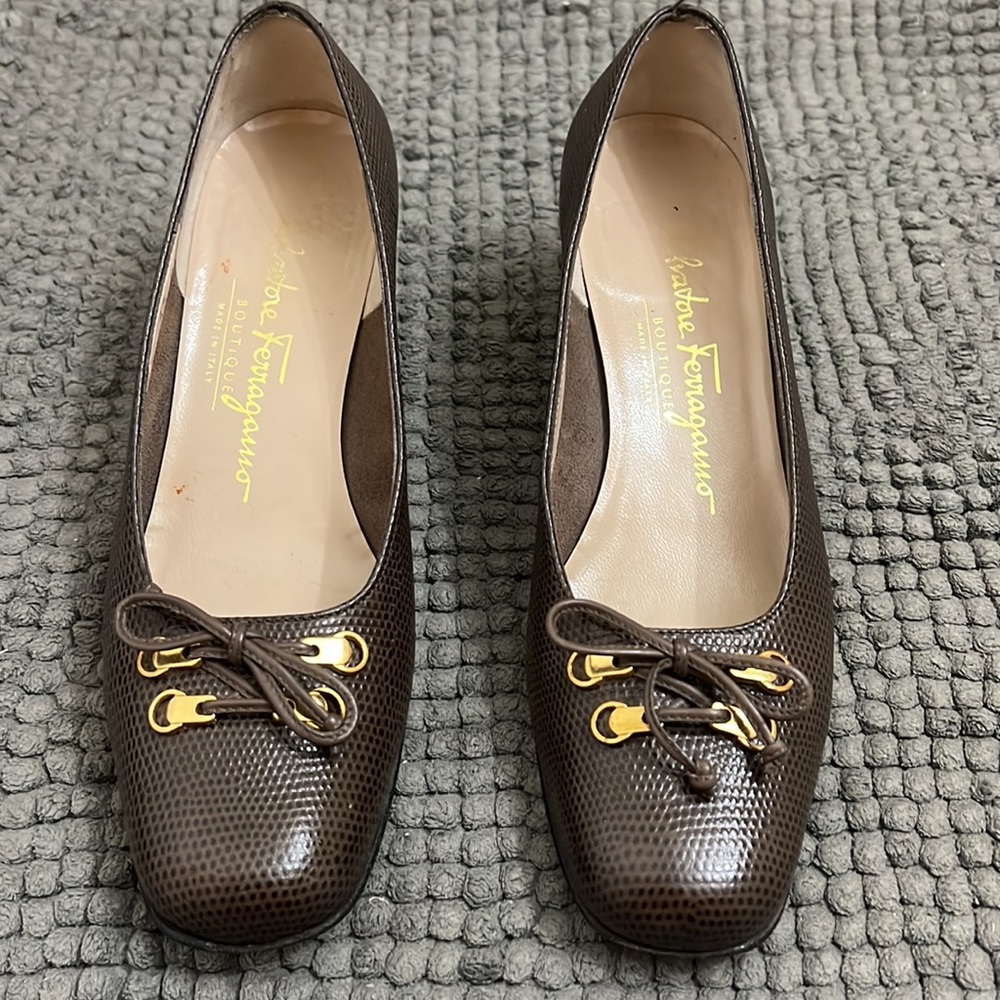 Salvatore Ferragamo leather shoes, size 4.1/2